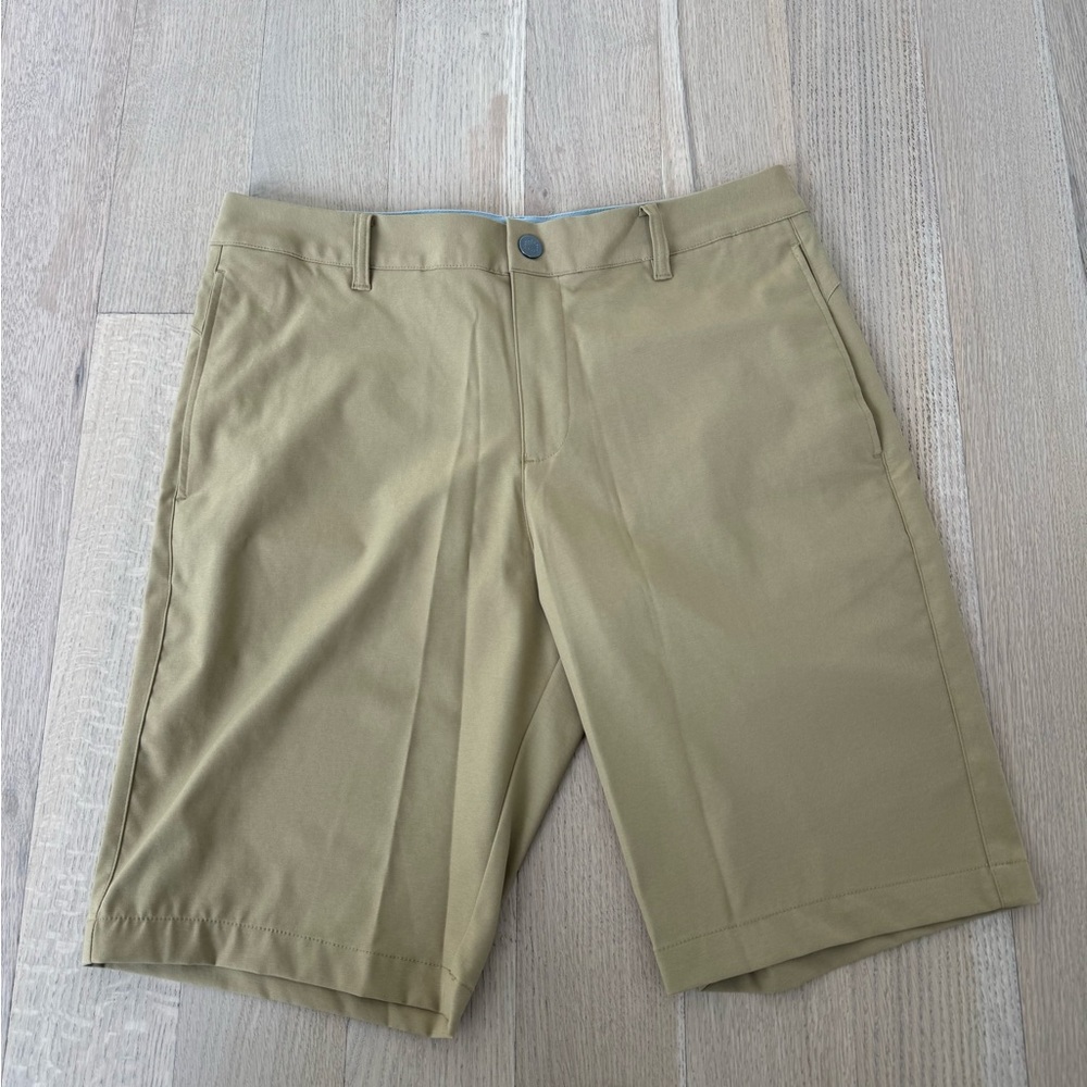 Puma Shorts - Size 32